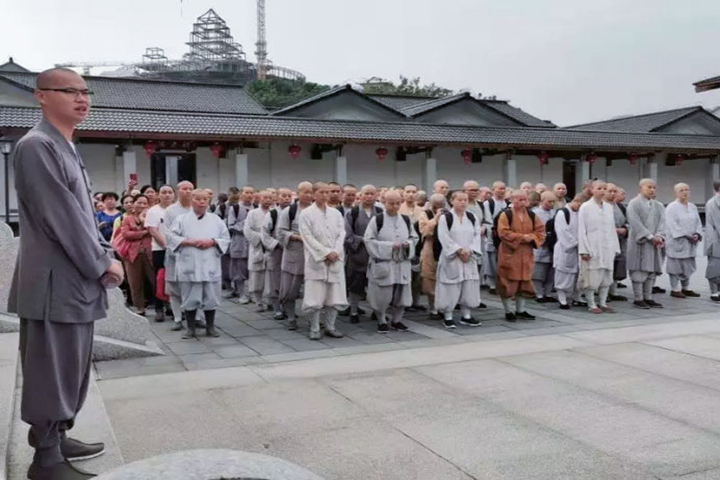 我院师生赴雪窦山参加九月九 · 慈孝会 · 朝弥勒 · 增福寿祈福法会